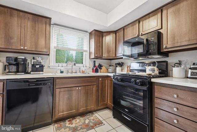 361 VALLEY RD, Warminster, PA 18974