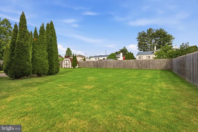 361 VALLEY RD, Warminster, PA 18974