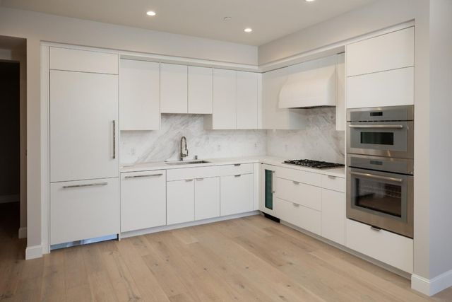 450 First Street 204, Los Altos, CA 94022