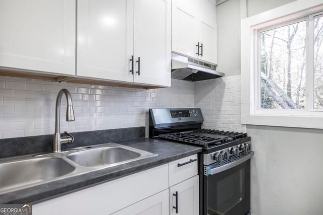 102 Oregon Court, Warner Robins, GA 31093