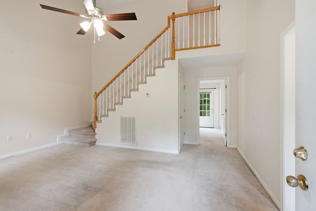 958 Jordan Cir, White Bluff, TN 37187