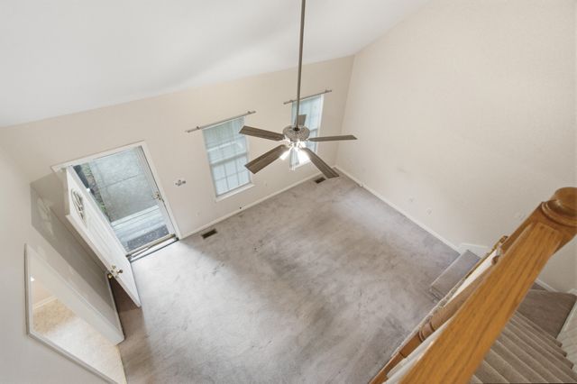 958 Jordan Cir, White Bluff, TN 37187