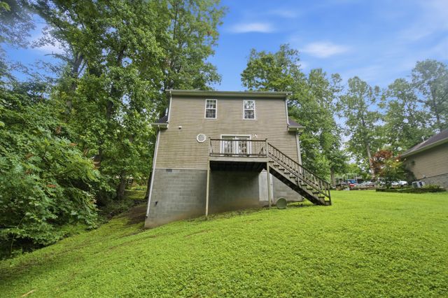 958 Jordan Cir, White Bluff, TN 37187