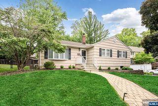 49 Rutherford Place, Montvale, NJ 07645