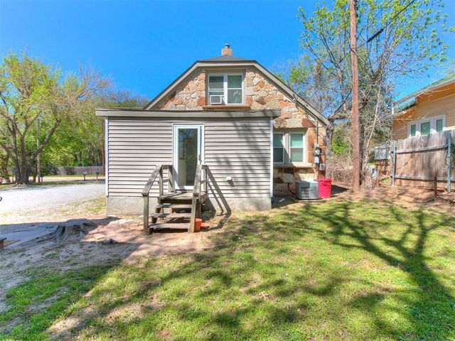 734 E Boyd Street, Norman, OK 73071