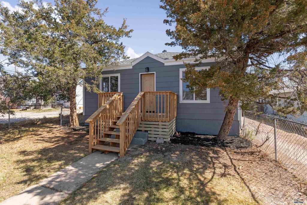1616 5TH ST, Rapid City, SD 57701