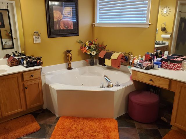6188 FRANCES WOODS DR, Bartlett, FL 38135