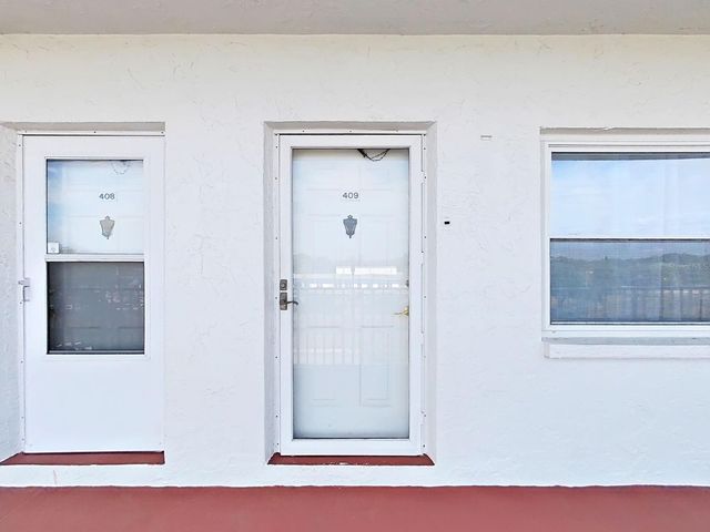 5060 76TH AVENUE N 409, Pinellas Park, FL 33781