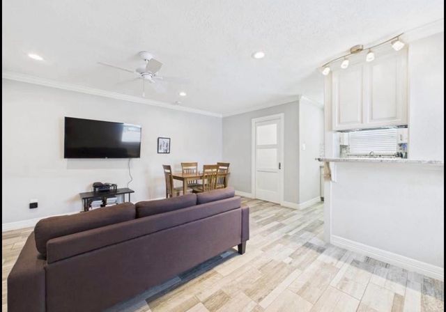 810 Milwaukee Street AStudio, Houston, TX 77009