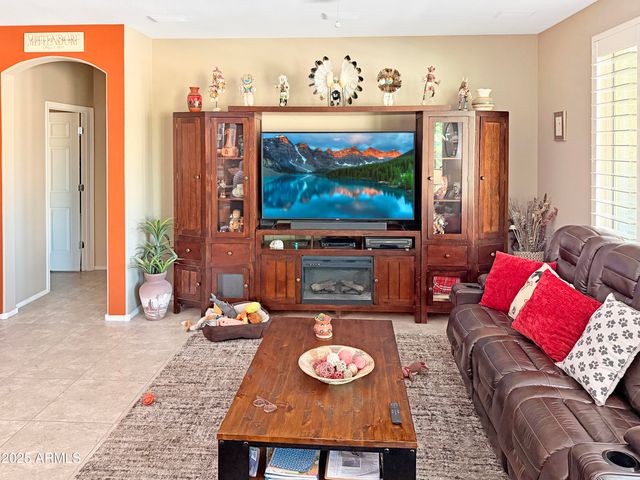 4392 N JULIEANNE Court, Florence, AZ 85132