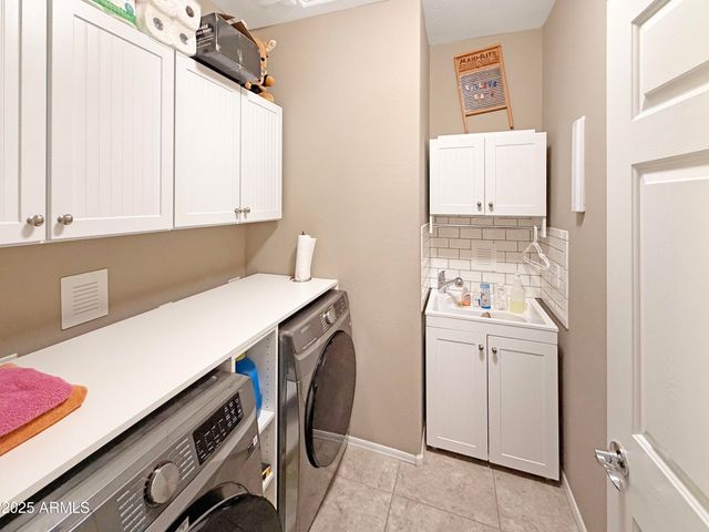 4392 N JULIEANNE Court, Florence, AZ 85132