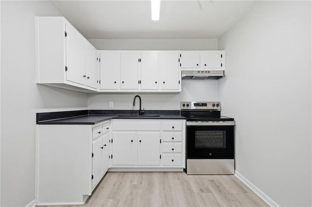 4913 Bartlett Road, Forest Park, GA 30297