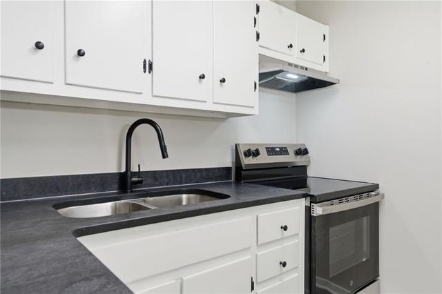 4913 Bartlett Road, Forest Park, GA 30297