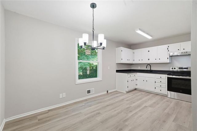 4913 Bartlett Road, Forest Park, GA 30297