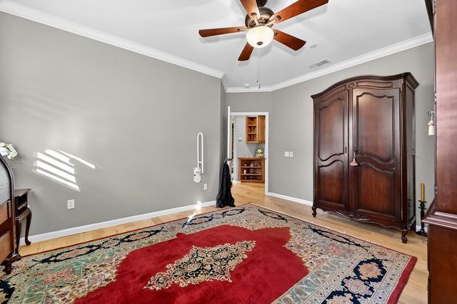 1040 Cabris Ln, Roseville, CA 95747