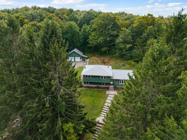1402 French Hill Road, St. Albans Town, VT 05478
