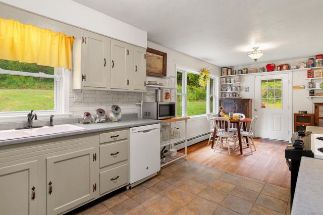 1402 French Hill Road, St. Albans Town, VT 05478