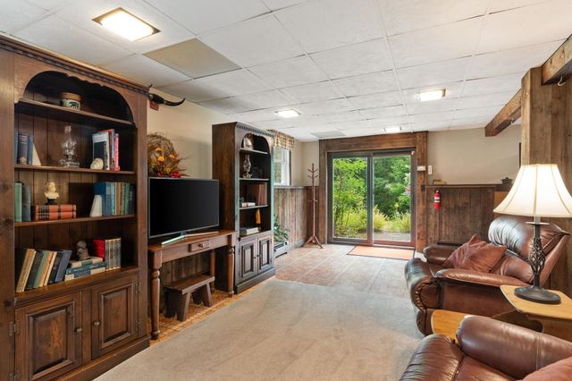 1402 French Hill Road, St. Albans Town, VT 05478