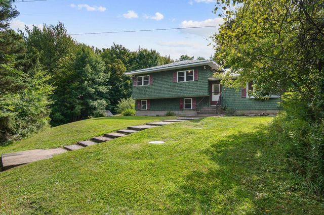 1402 French Hill Road, St. Albans Town, VT 05478