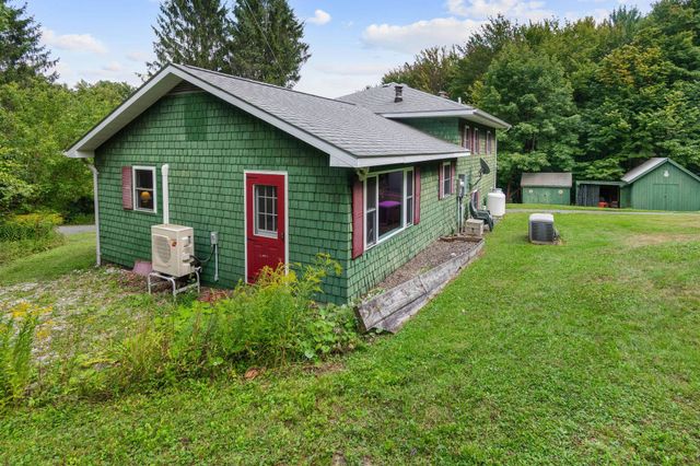 1402 French Hill Road, St. Albans Town, VT 05478