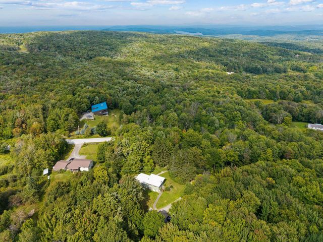 1402 French Hill Road, St. Albans Town, VT 05478