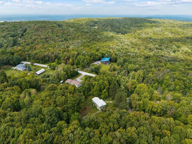 1402 French Hill Road, St. Albans Town, VT 05478