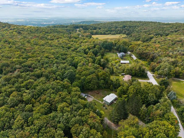 1402 French Hill Road, St. Albans Town, VT 05478