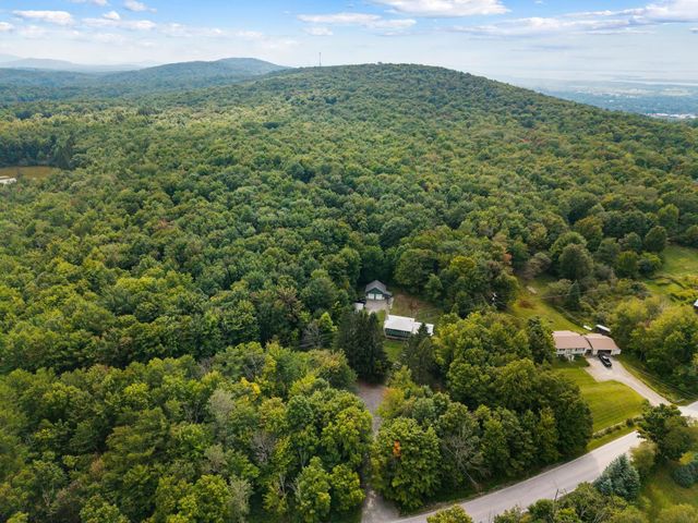 1402 French Hill Road, St. Albans Town, VT 05478