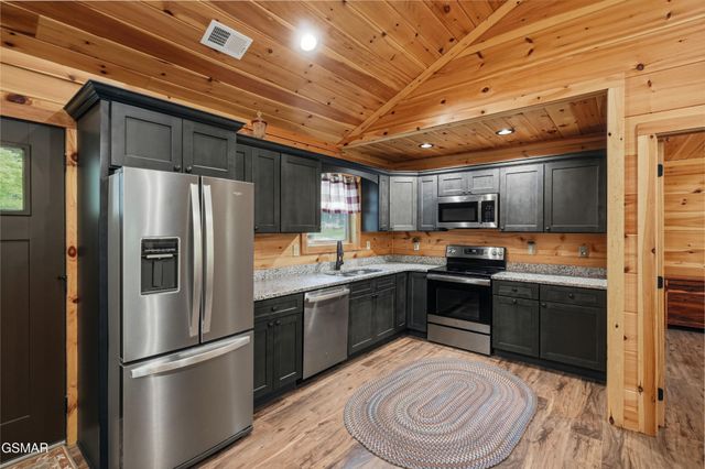 4923 Cote Way, Cosby, TN 37722