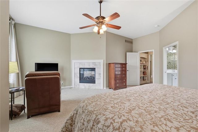 8813 W 160th Street, Overland Park, KS 66083