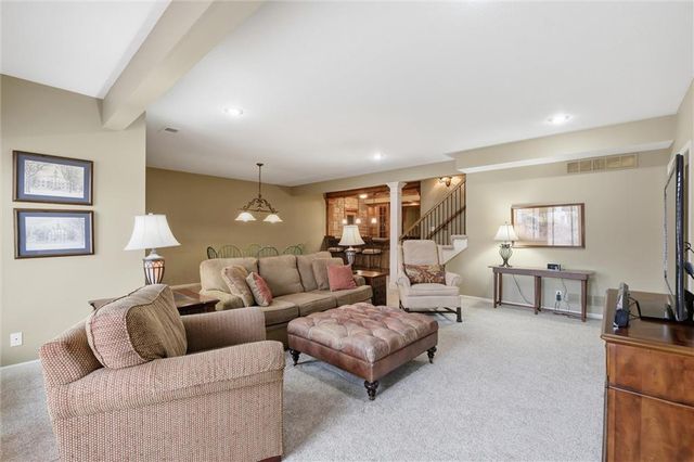 8813 W 160th Street, Overland Park, KS 66083