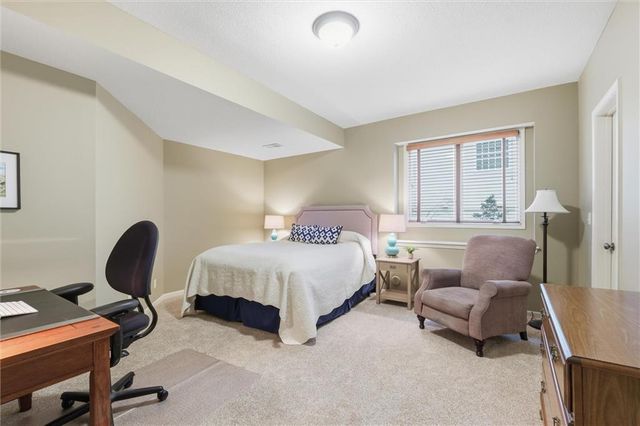 8813 W 160th Street, Overland Park, KS 66083