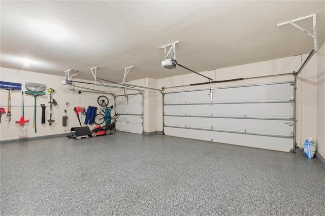 8813 W 160th Street, Overland Park, KS 66083
