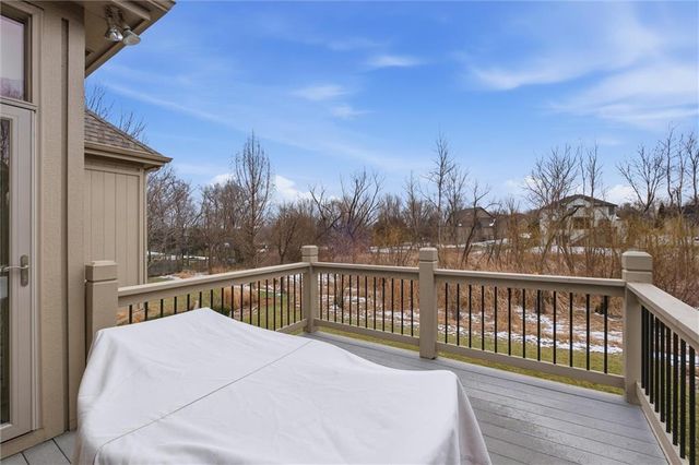 8813 W 160th Street, Overland Park, KS 66083