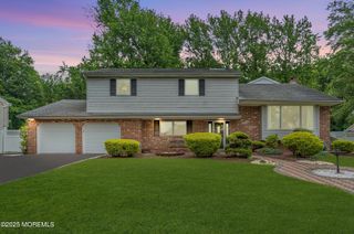 25 Canadian Woods Road, Marlboro, NJ 07746