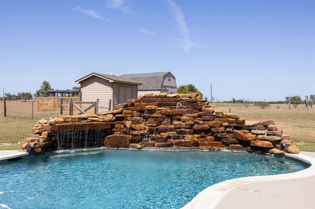 1103 County Road 149 RD, Georgetown, TX 78626
