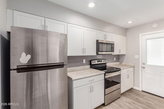 4530 E Camino Circle 2, Mesa, AZ 85205