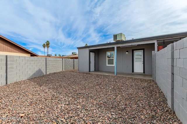 4530 E Camino Circle 2, Mesa, AZ 85205