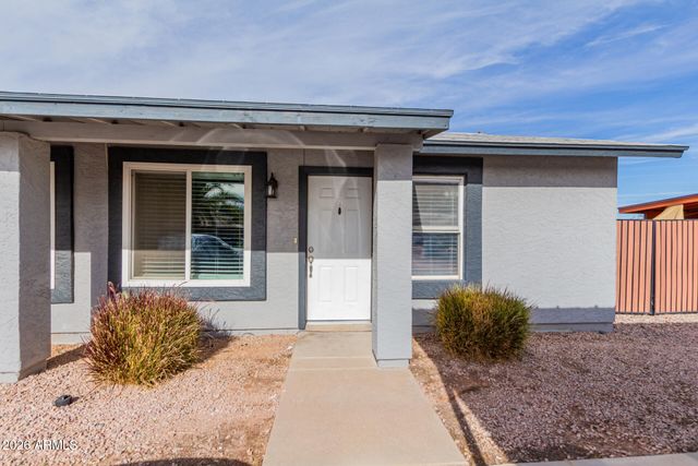 4530 E Camino Circle 2, Mesa, AZ 85205