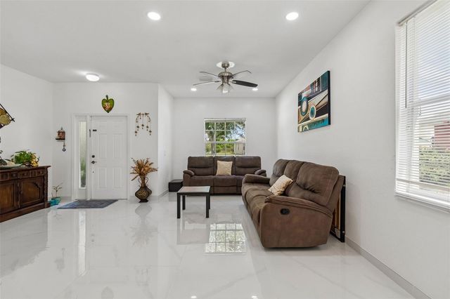 20122 NOB OAK AVENUE, Tampa, FL 33647