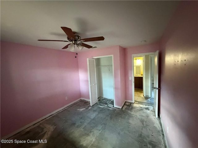 2526 4th Street, Vero Beach, FL 32968