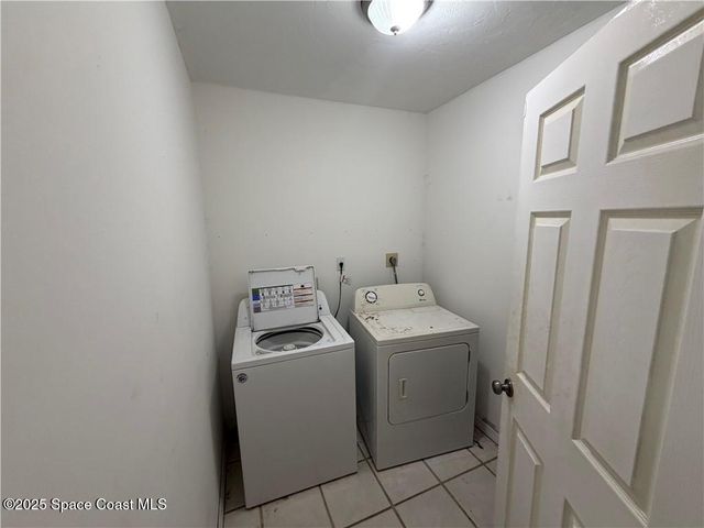 2526 4th Street, Vero Beach, FL 32968