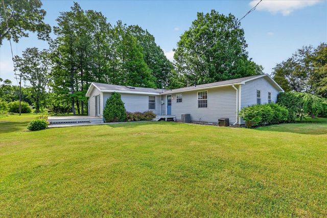 4555 16 Mile Road, Cedar Springs, MI 49319