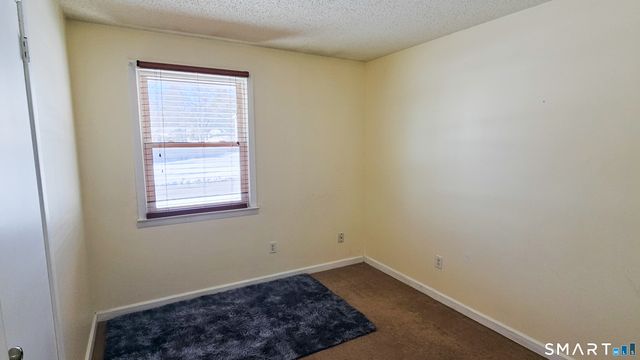 87 Park Avenue, Colchester, CT 06415