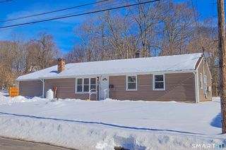 87 Park Avenue, Colchester, CT 06415