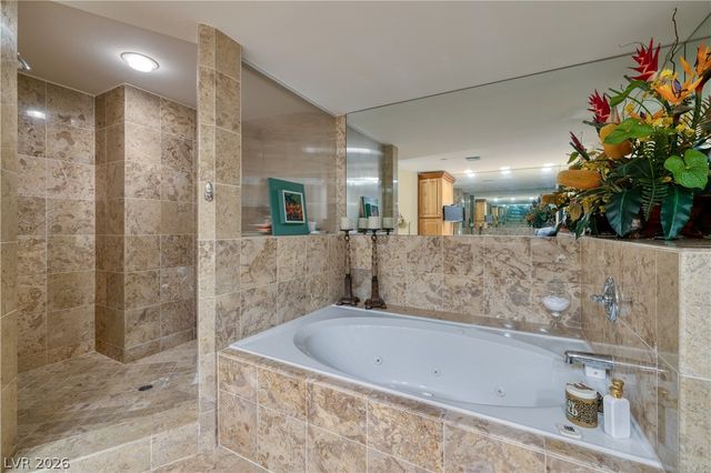 360 East Desert Inn Road 1001, Las Vegas, NV 89109