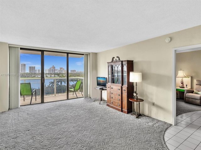 3675 N Country Club Drive 707, Aventura, FL 33180