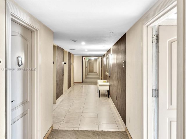 3675 N Country Club Drive 707, Aventura, FL 33180