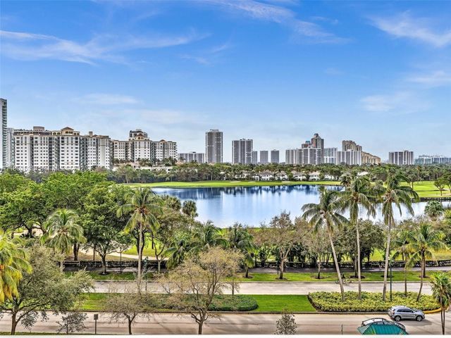 3675 N Country Club Drive 707, Aventura, FL 33180