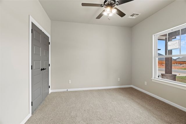 10452 SW 51st Street, Mustang, OK 73064